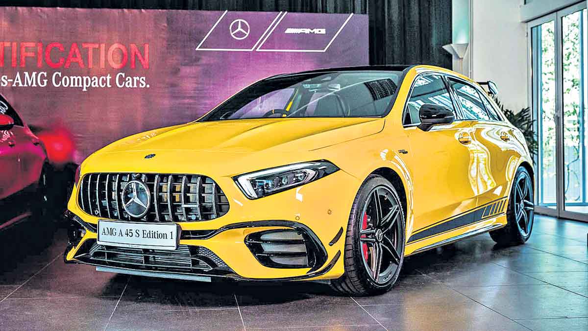 బెంజ్‌ కాంప్యాక్ట్‌ కారు