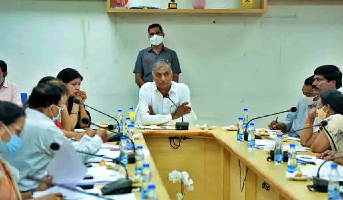 Omicron నియంత్రణపై మంత్రి హరీశ్‌ రావు సమీక్ష