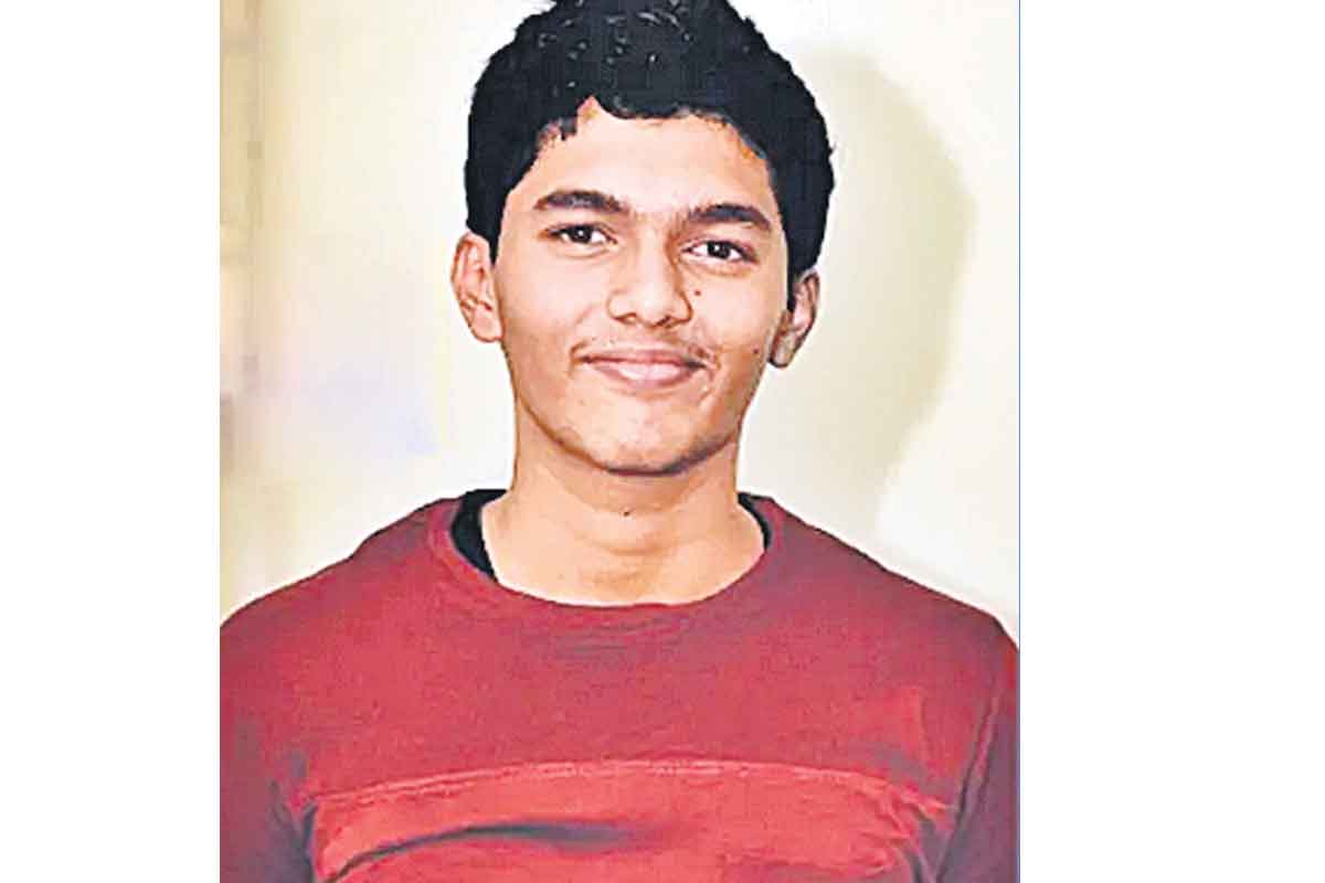 నీట్‌ టాపర్‌ హైదరాబాదీ