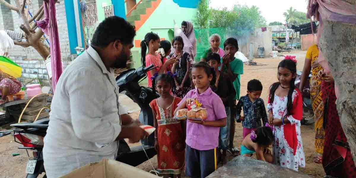 ఏపీ వరద బాధితులకు అండగా టీఆర్‌ఎస్‌ సౌత్‌ ఆఫ్రికా శాఖ