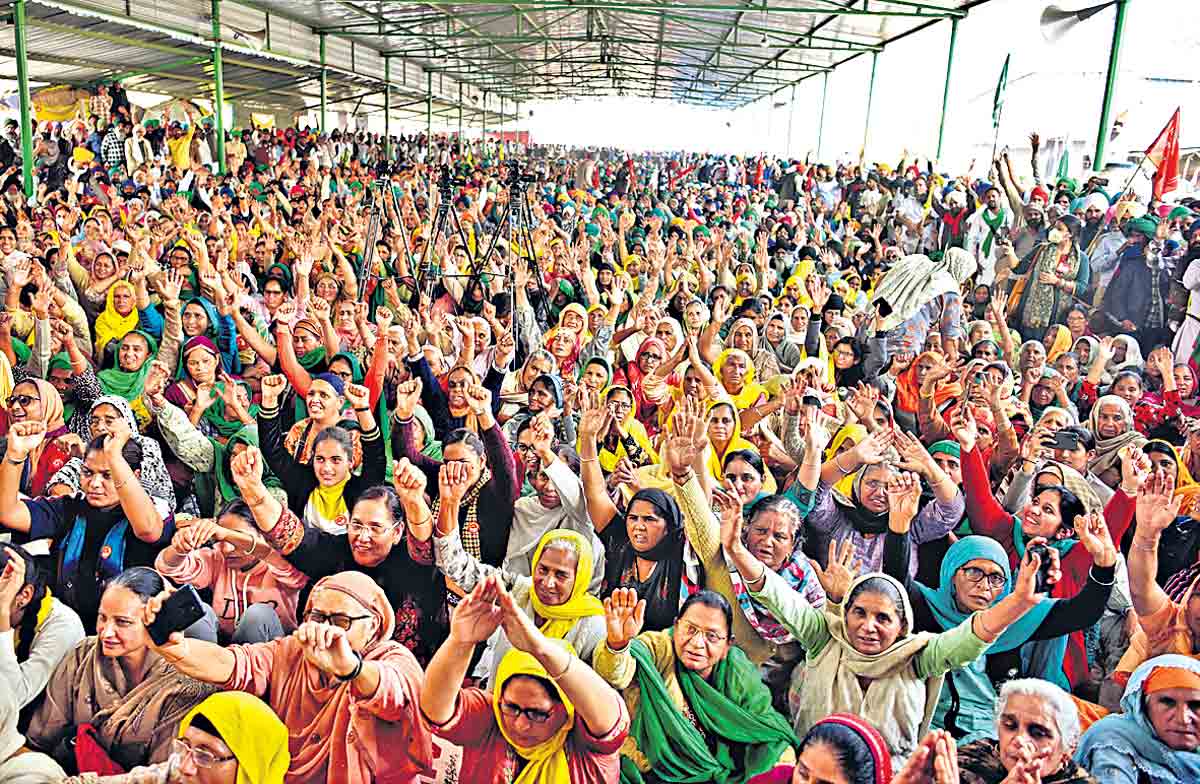 రైతులు చేపట్టిన ఉద్యమానికి శుక్రవారంతో ఏడాది