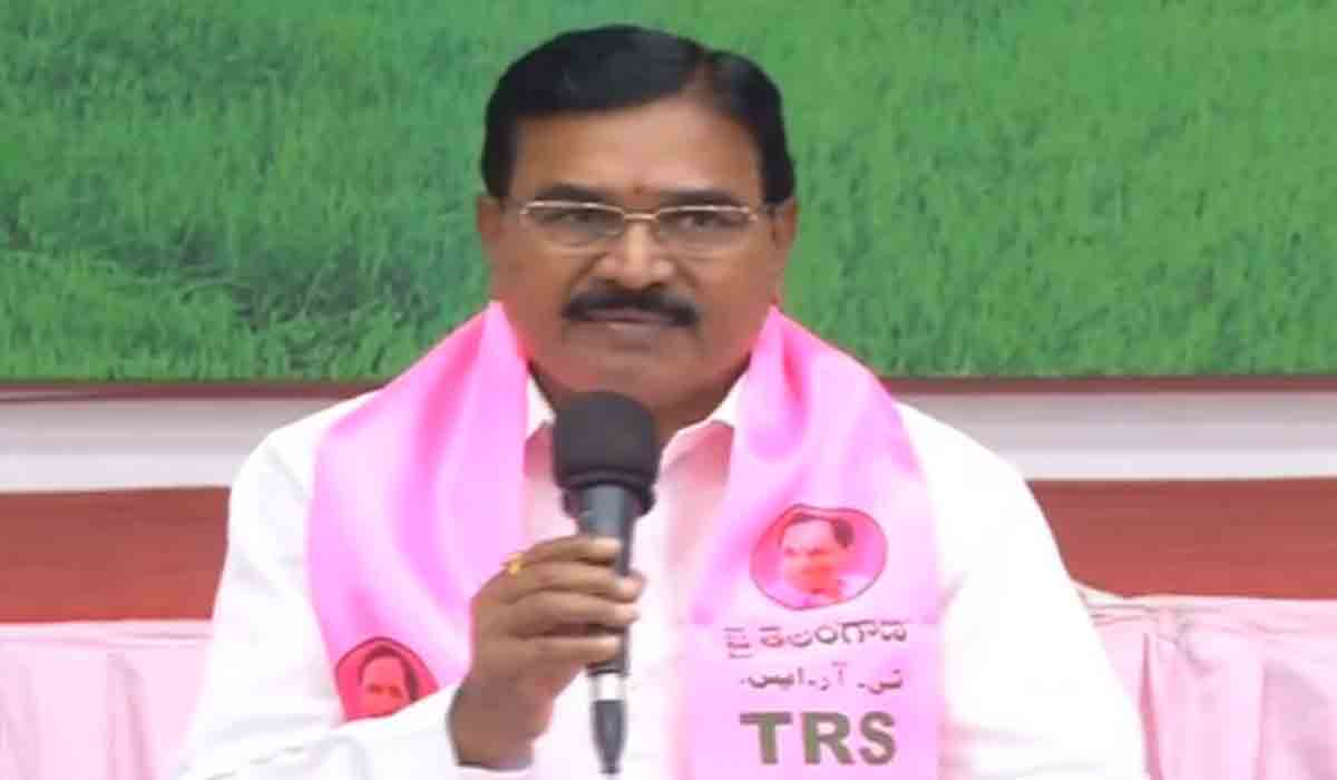 బ‌రాబ‌ర్ చెప్తున్నాం.. మోదీకి కాదు దేవుడికి కూడా భ‌య‌ప‌డం : మంత్రి నిరంజ‌న్ రెడ్డి