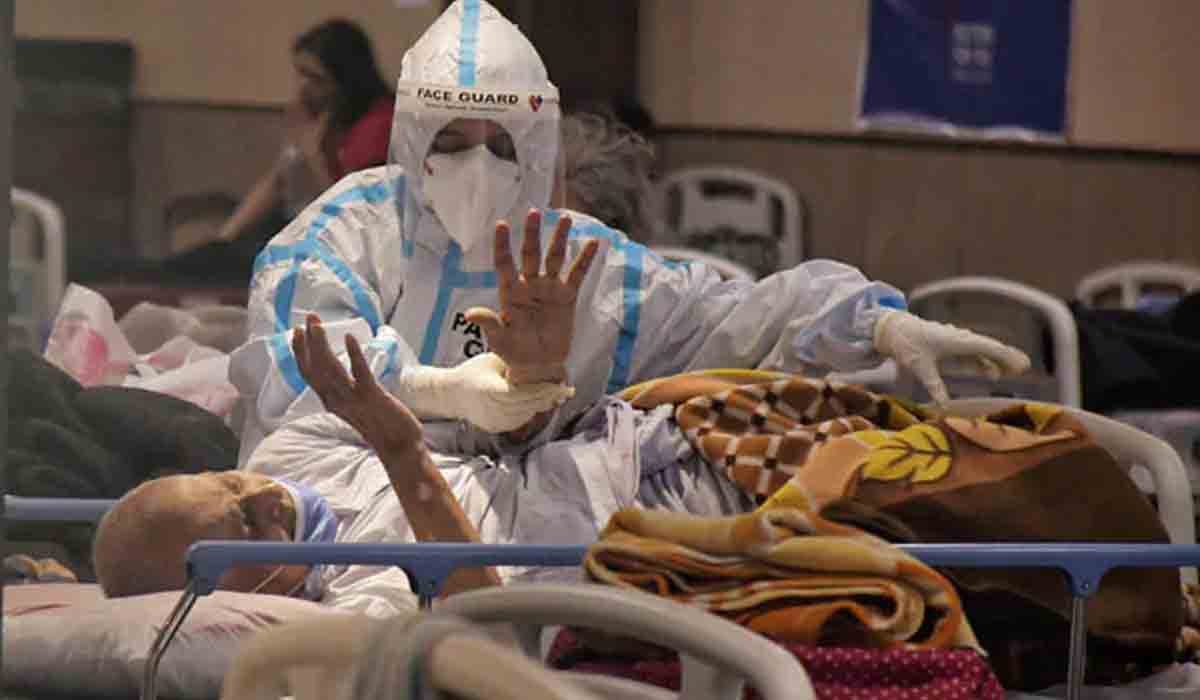 High alert for Delhi Hospitals: ఢిల్లీలో ఆస్ప‌త్రుల‌కు హై అల‌ర్ట్‌..!