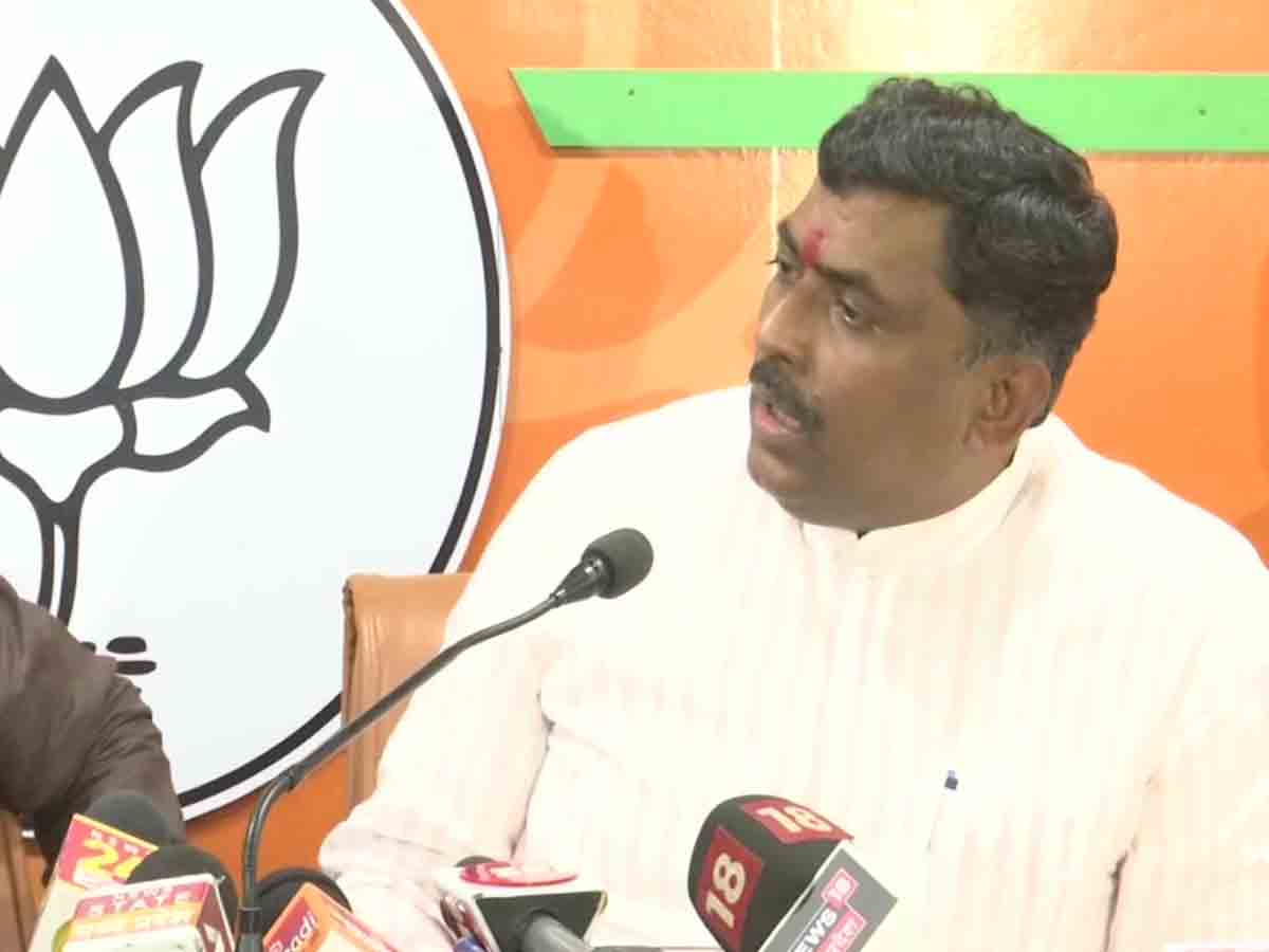 బ్రాహ్మణులు, వైశ్యులు నా రెండు జేబుల్లో ఉన్నారు: మురళీధర్ రావు