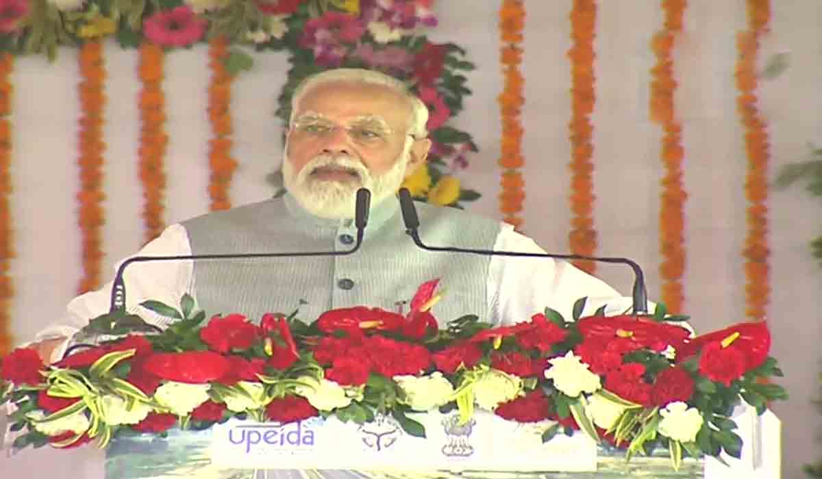 ఏండ్లుగా వంశ పాల‌న‌లో కేంద్రం, యూపీ.. రాష్ట్ర ప్ర‌జ‌ల‌ ఆకాంక్ష‌ల‌పై నీళ్లు: మోదీ