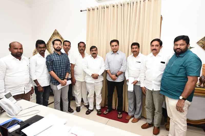 మున్సిపల్‌ అభివృద్ధికి నిధులు మంజూరు చేయండి