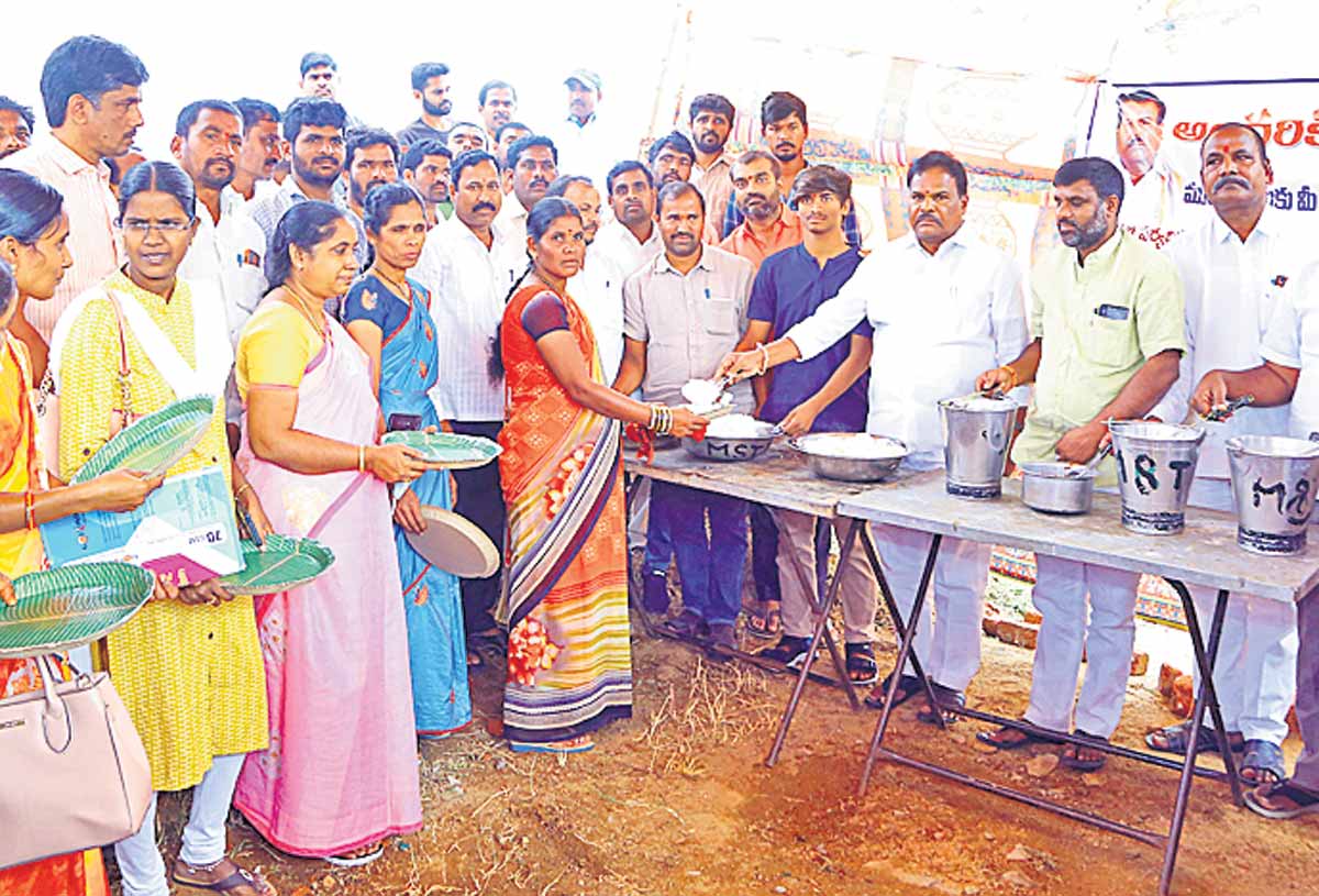 కాంగ్రెస్‌, బీజేపీ కుమ్మక్కయ్యాయి