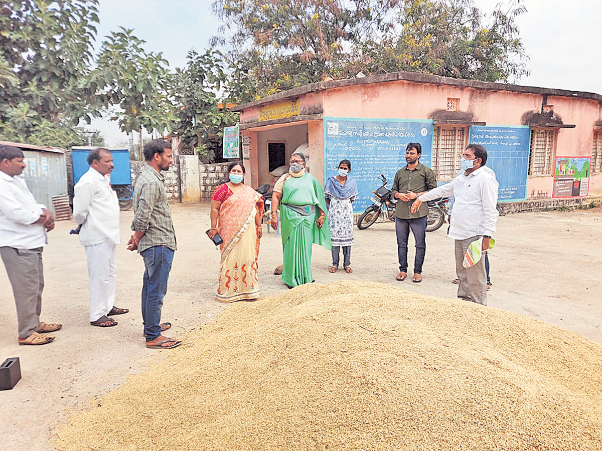 కొనుగోలు కేంద్రాల్లో నాణ్యత పాటించాలి