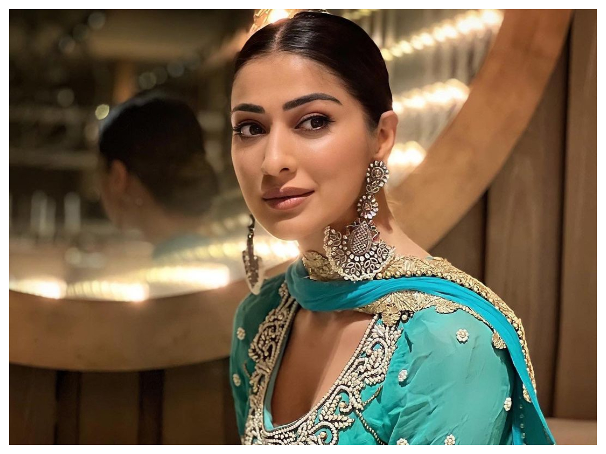 Raai Laxmi | లక్ష్మీ రాయ్ లేటెస్ట్ గ్యాలరీ స్టిల్స్…