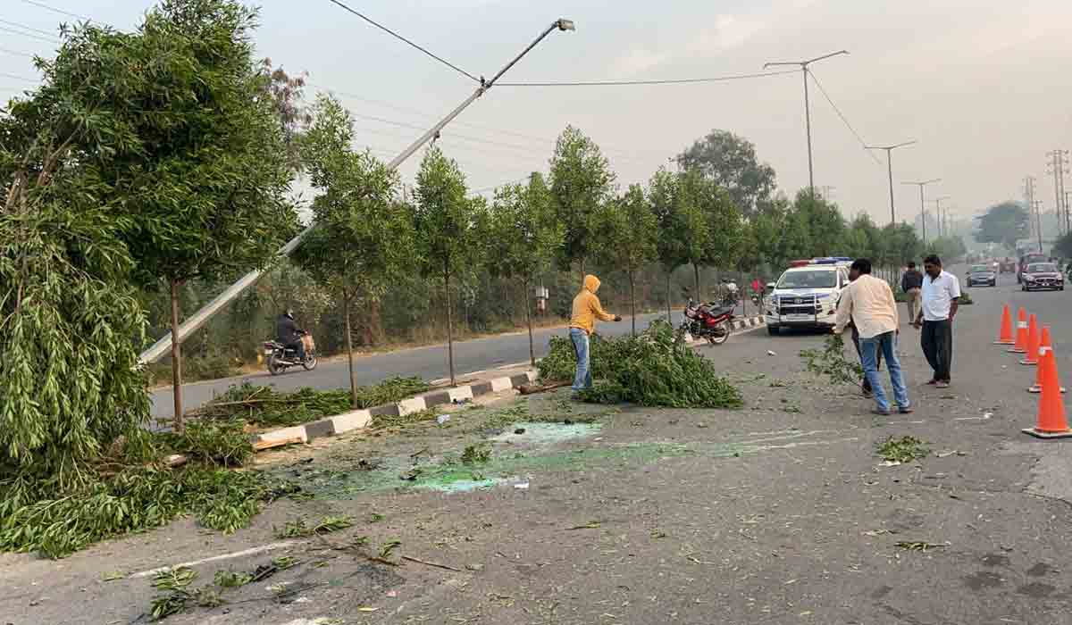 హైదర్‌షాకోట్‌లో కారు బీభత్సం..