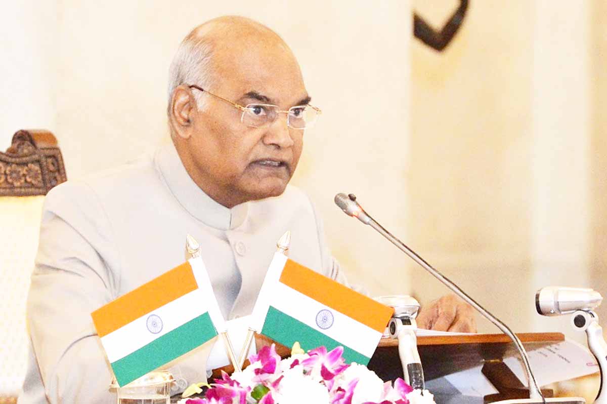 ప్రభుత్వానికి గవర్నర్లు మార్గదర్శకులు: రాష్ట్రపతి కోవింద్‌