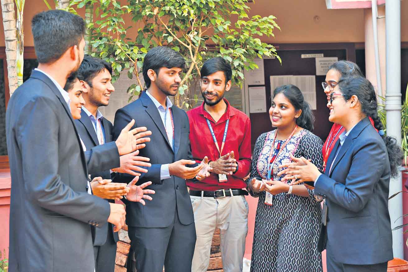 21 నెలల్లోనే పదేండ్ల విద్యాభివృద్ధి