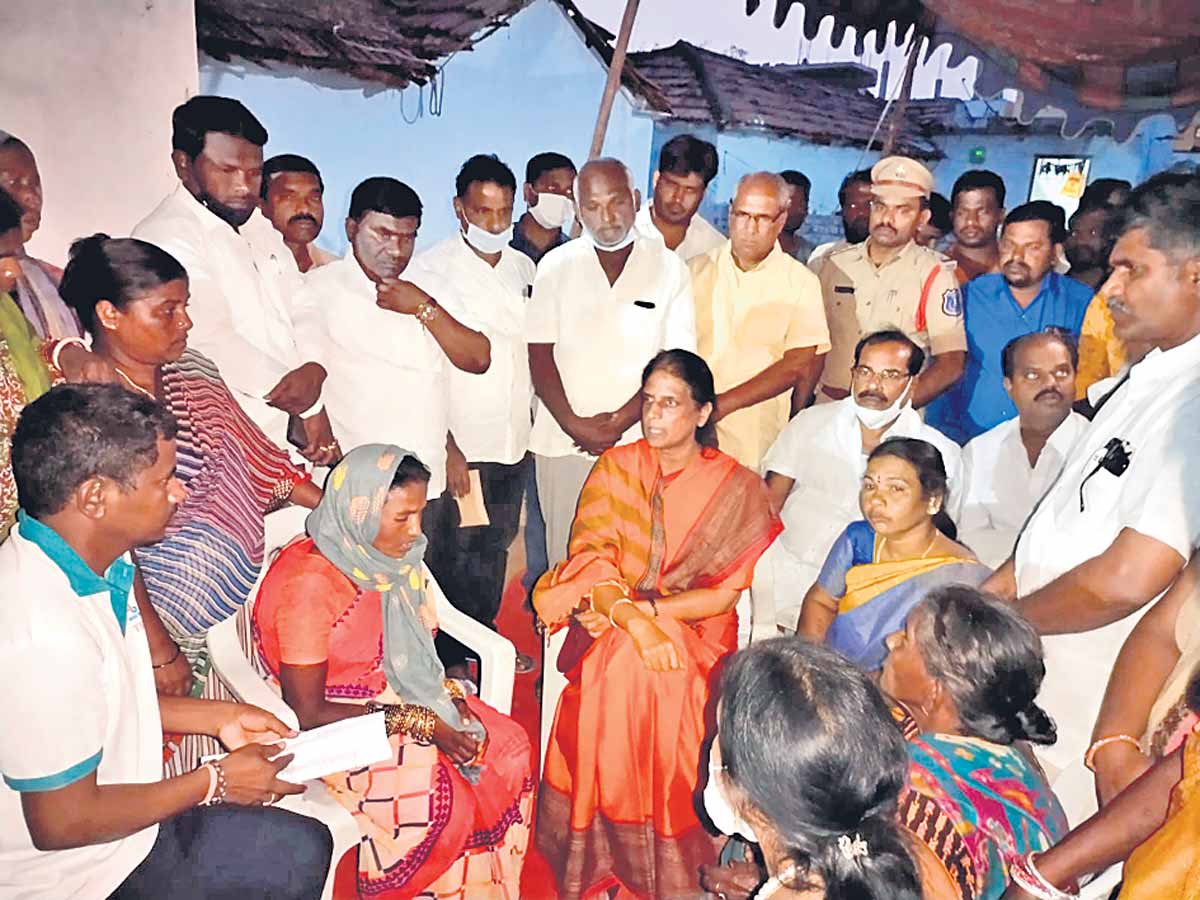 ఫార్మాసిటీ నిర్వాసితులకు పరిహారం