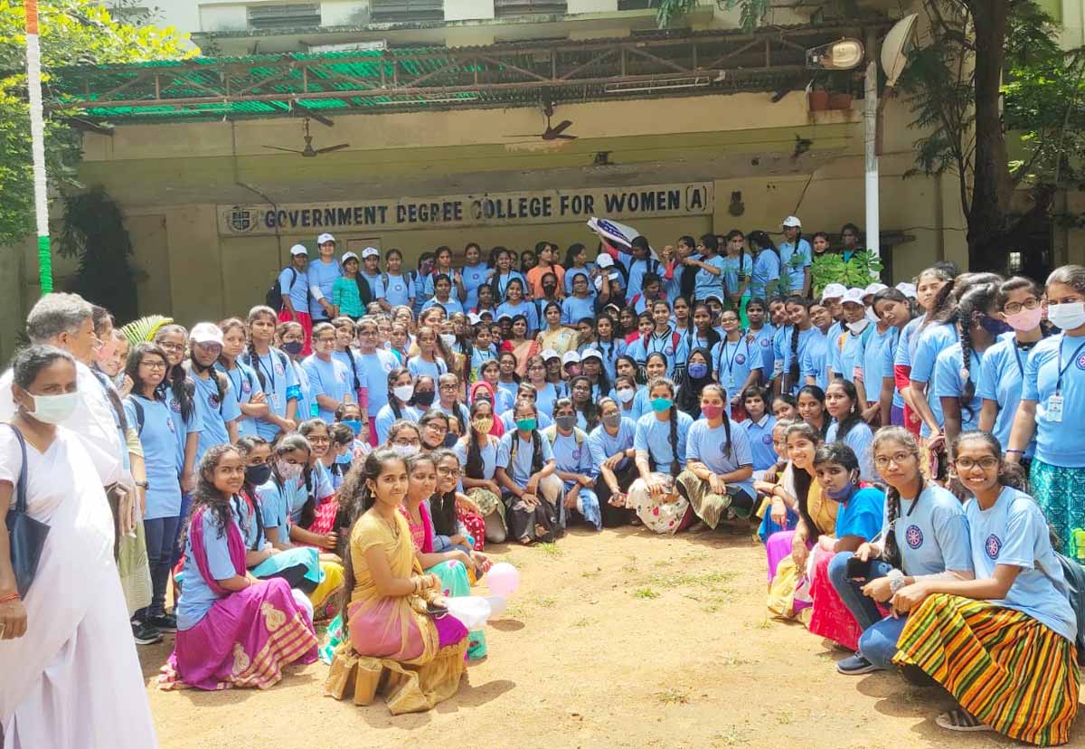 నాణ్యమైన బోధన.. నైపుణ్యంతో కూడిన శిక్షణ..