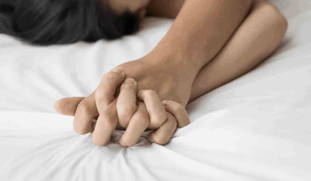 ప్ర‌తి రోజూ శృంగారంలో పాల్గొంటే అనారోగ్యం ప‌రారేన‌ట‌.. డాక్ట‌ర్ అవ‌స‌ర‌మే రాదట‌..!