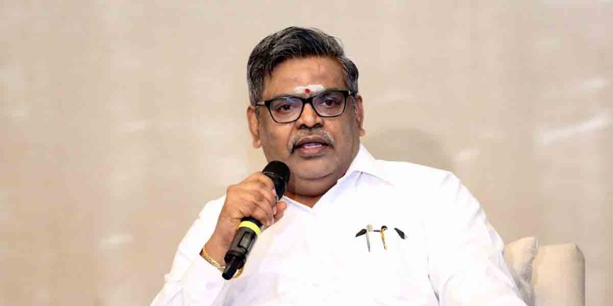 సిరివెన్నెల మృతిపై విచారం వ్యక్తం చేసిన ఉపరాష్ట్రపతి