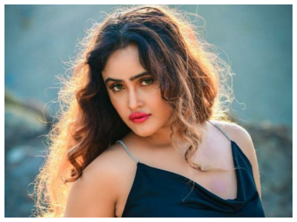 Sony Charishta | సోనీ ఛరిష్ట అందాల విందు..