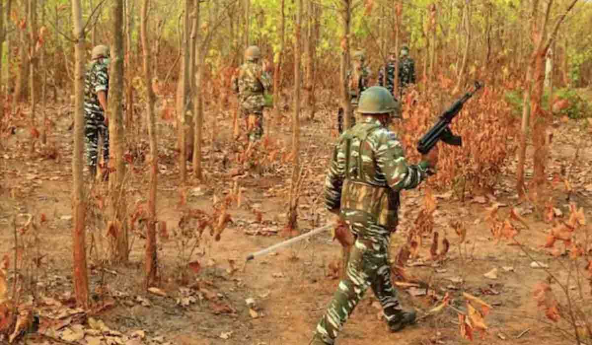 ఛత్తీస్‌గఢ్‌లో ఎన్‌కౌంటర్‌.. మిలీషియా కమాండర్‌ హతం