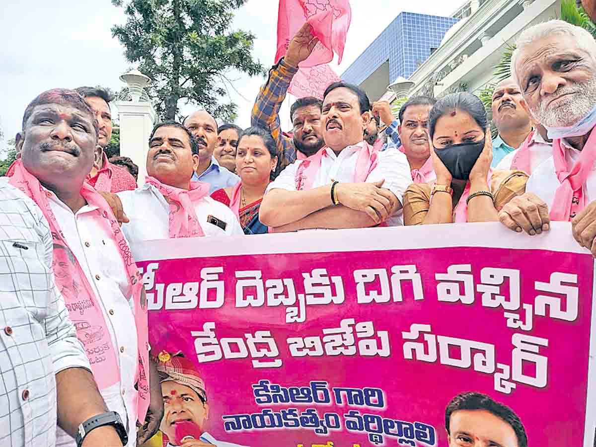 కేసీఆర్‌ దెబ్బకు దిగివచ్చిన కేంద్రం