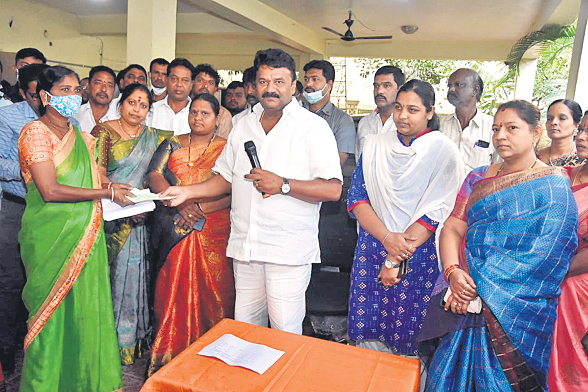 అన్ని వర్గాల సంక్షేమమే లక్ష్యం