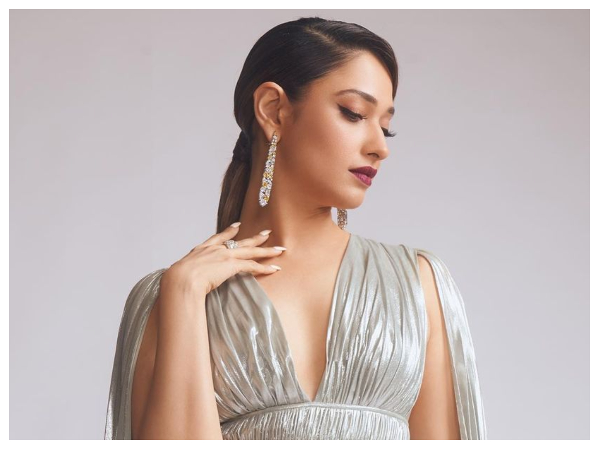 Tamannaah Bhatia | ఏంజెల్‌లా మెరిసిపోతున్న తమన్నా భాటియా..