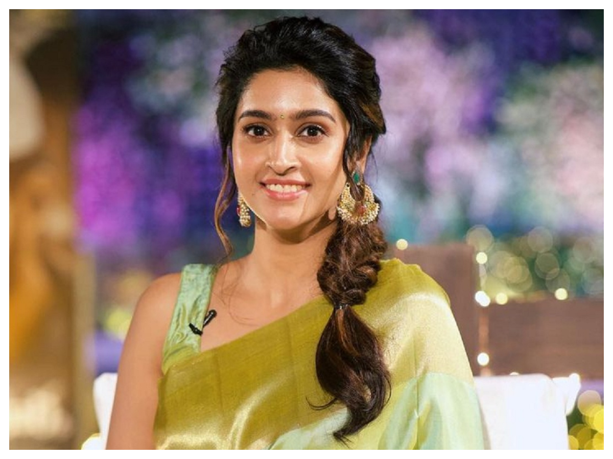 Tanya Ravichandran | క్యూట్ క్యూట్ అందాలతో అలరిస్తోన్న తాన్య రవిచంద్రన్…