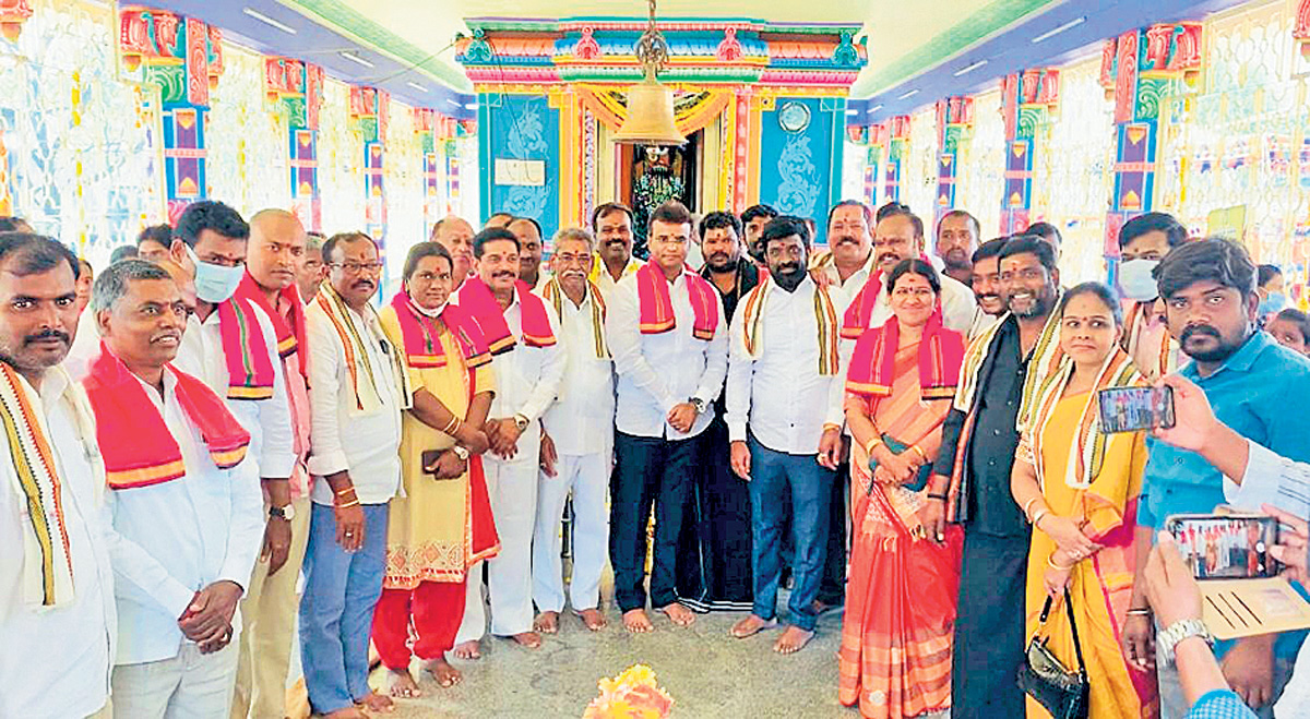 ఘనంగా రేణుకా ఎల్లమ్మ ఆలయ వార్షికోత్సవం