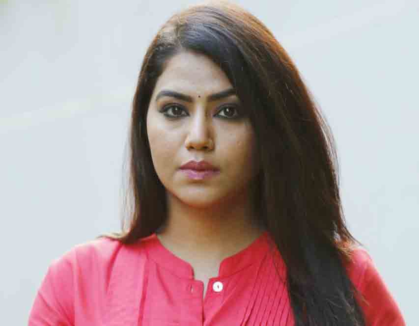 సేవ్‌ థియేటర్‌ కాన్సెప్ట్‌తో…