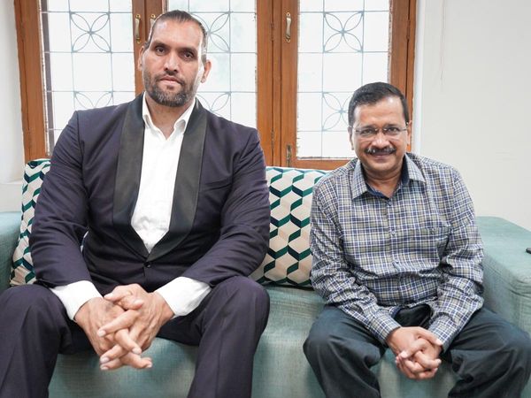 పంజాబ్ పోరు : కేజ్రీవాల్‌తో రెజ్ల‌ర్ ఖ‌లీ భేటీ!