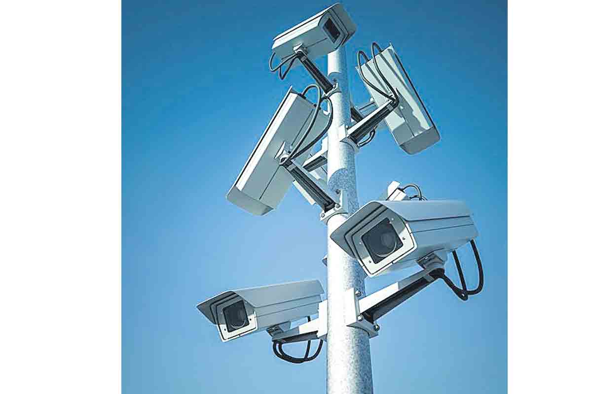 దొంగ వాహనాన్ని పట్టేస్తాయ్‌!