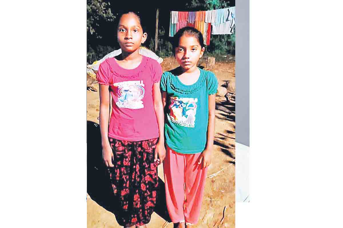 చిన్నారులకు కేటీఆర్‌ అండ