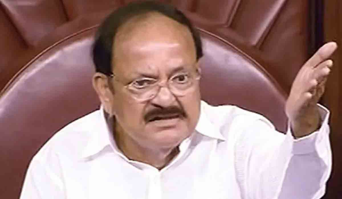 Venkaiah Naidu: స‌స్పెన్ష‌న్‌పై పునరాలోచ‌న చేయండి.. రాజ్య‌స‌భ ఛైర్మ‌న్‌కు విప‌క్ష ఎంపీల విన‌తి
