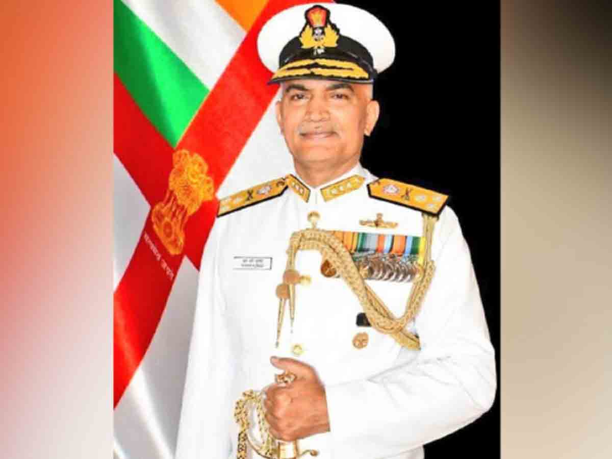 నేవీ కొత్త చీఫ్‌గా బాధ్యతలు స్వీకరించనున్న వైస్ అడ్మిరల్ హరి కుమార్