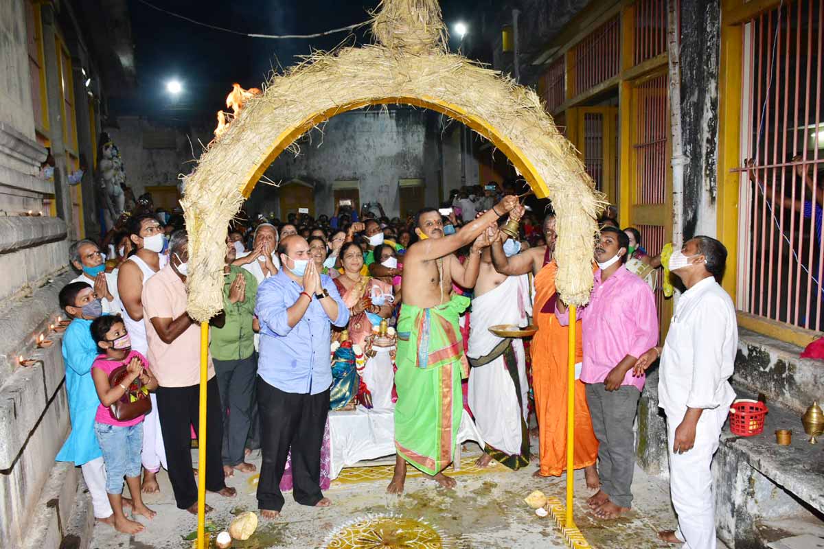 కార్తీక పౌర్ణమికి వైభవంగా ఏర్పాట్లు