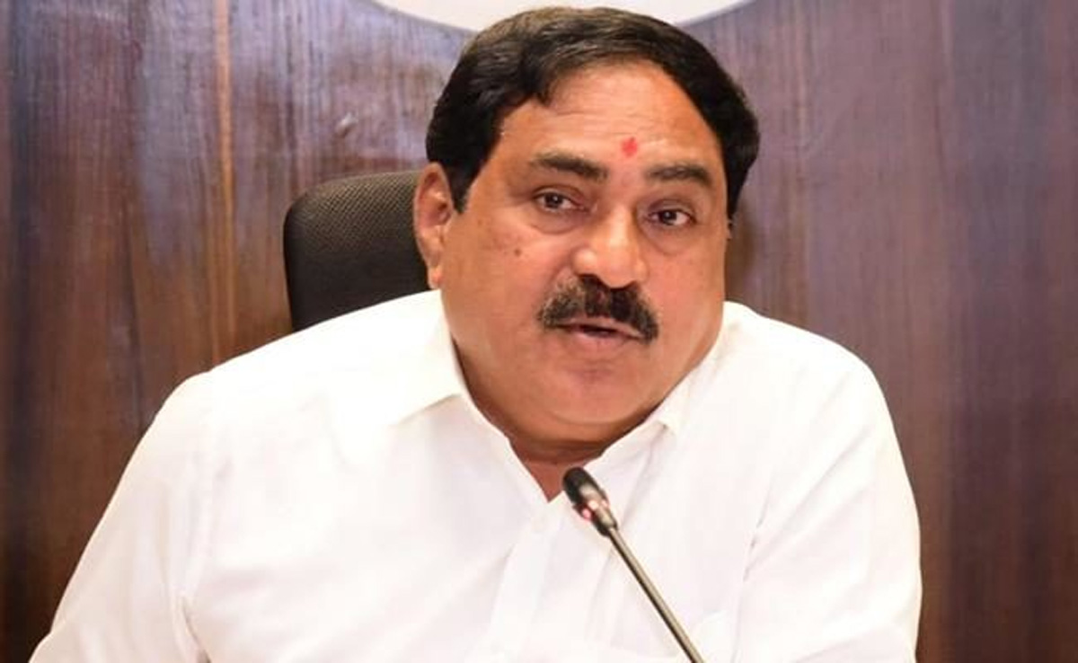 మతిభ్రమించి మాట్లాడుతున్నరు