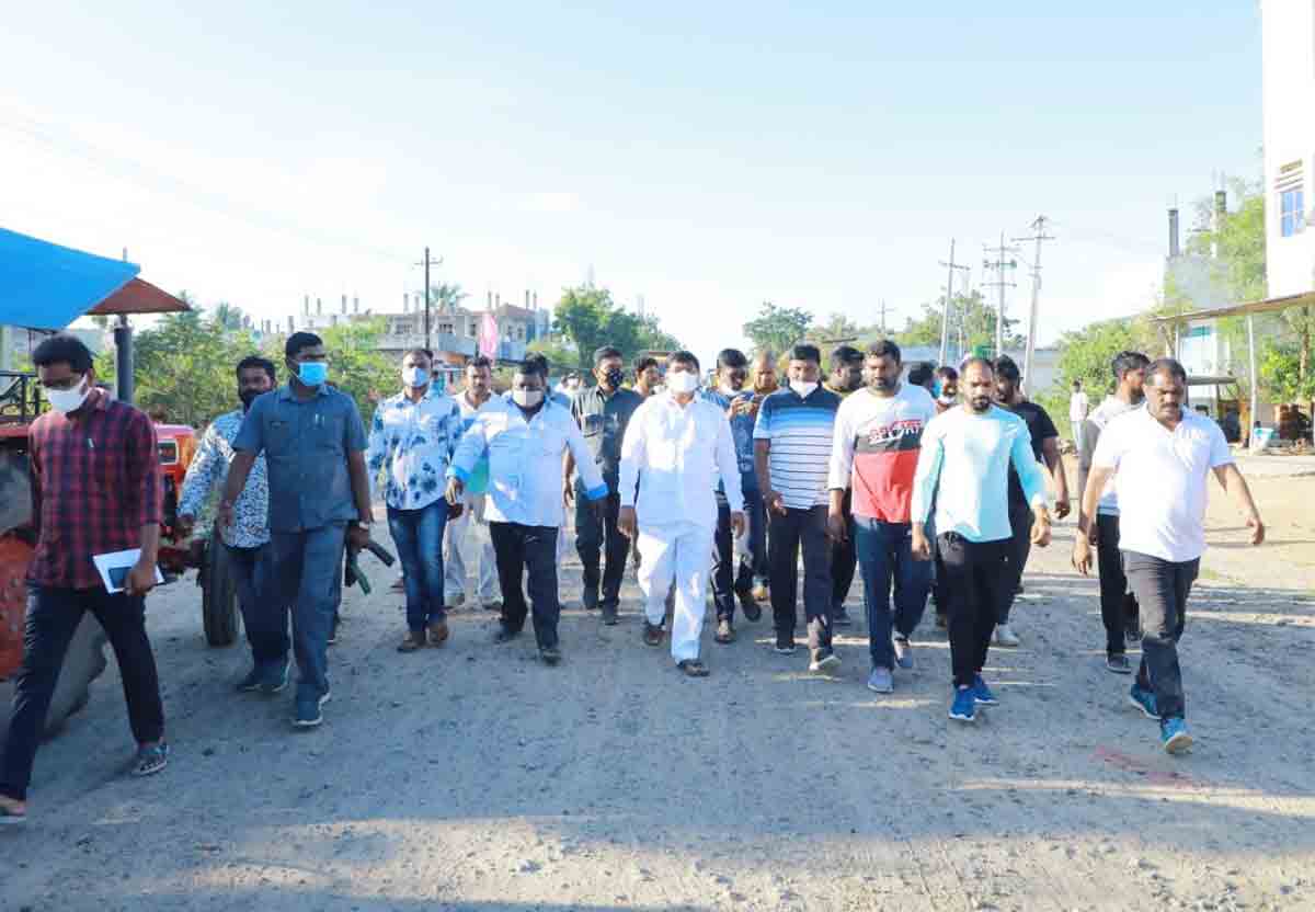 జంక్షన్లను అందంగా తీర్చిదిద్దాలి