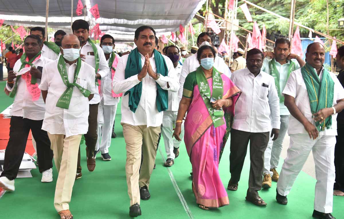 అన్నదాతకు వెన్నుదన్నుగా గులాబీ దండు కదం