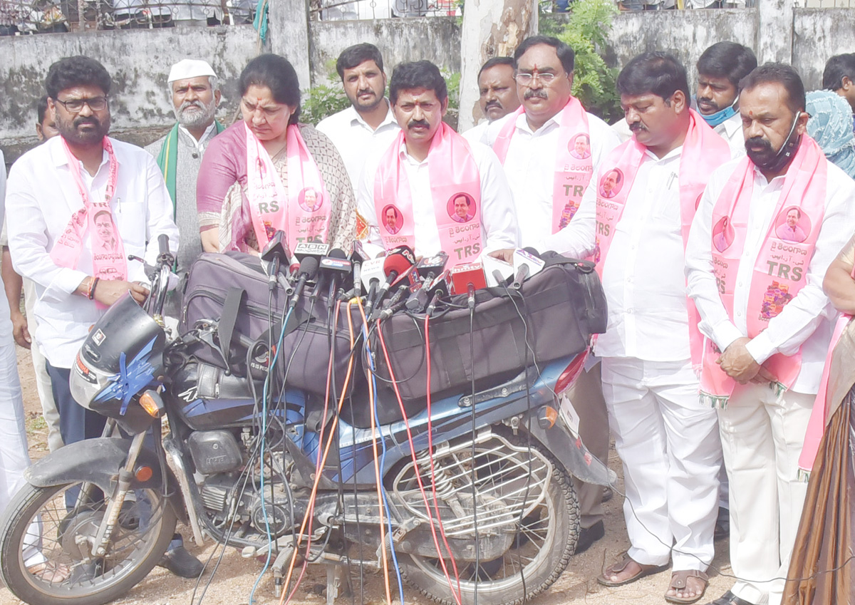 తెలంగాణలో స్థానిక సంస్థలు బలోపేతం