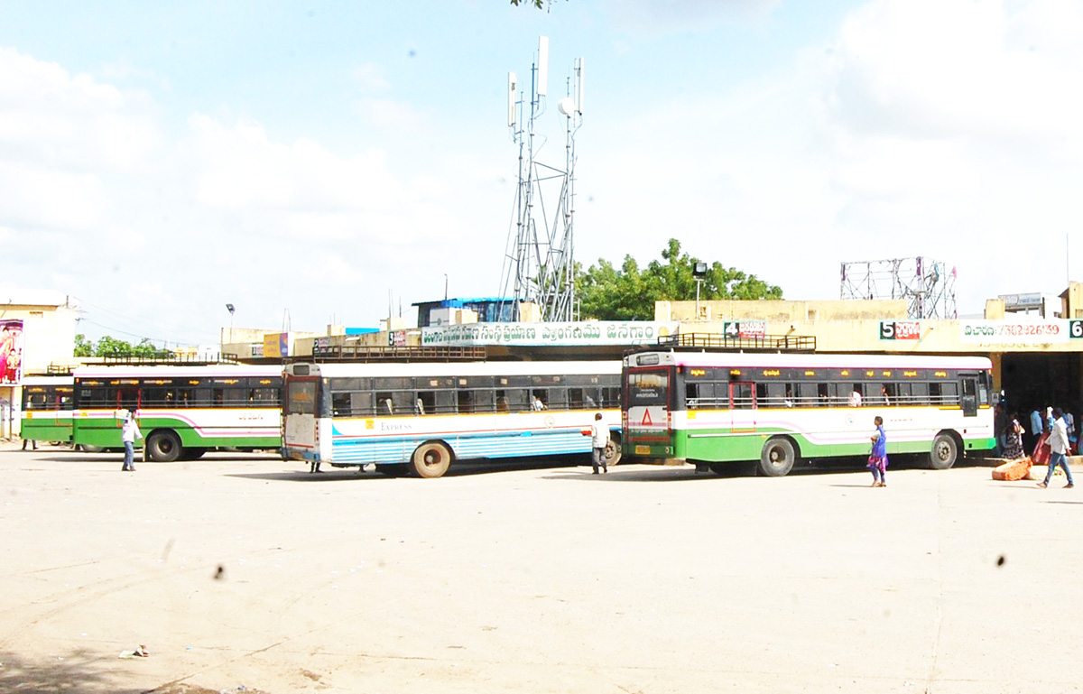 128 బస్సులు.. 43 రూట్లు