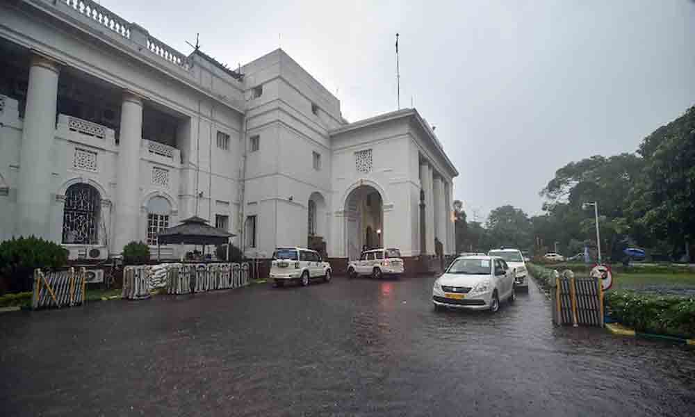 బీఎస్‌ఎఫ్‌ అధికార పరిధి విస్తరణకు వ్యతిరేకంగా బెంగాల్‌ తీర్మానం