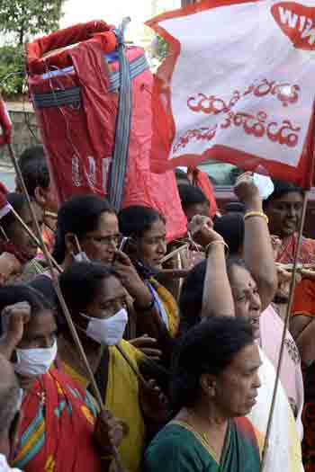 బీజేపీ విధానాల వల్లే ధరల పెరుగుదల