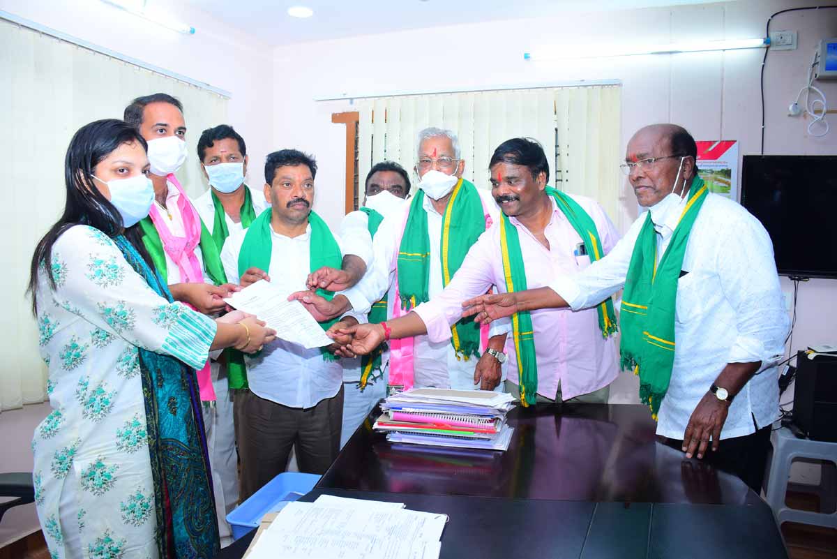 ధాన్యం కొనేదాకా కేంద్రంతో కొట్లాటే..