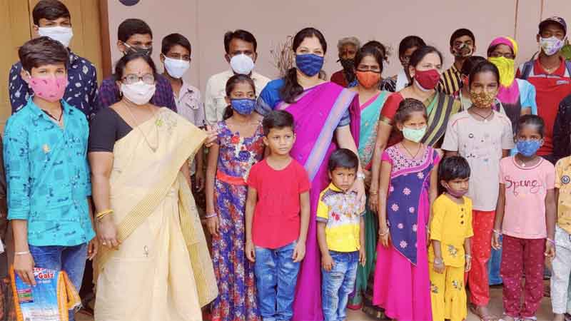 కరోనా బాధిత కుటుంబాలకు సర్కార్‌ చేయూత..