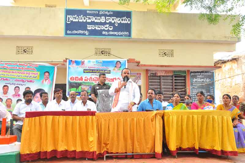 పాల ఉత్పత్తిలో రాష్ర్టానికే ఆదర్శం ఆలేరు