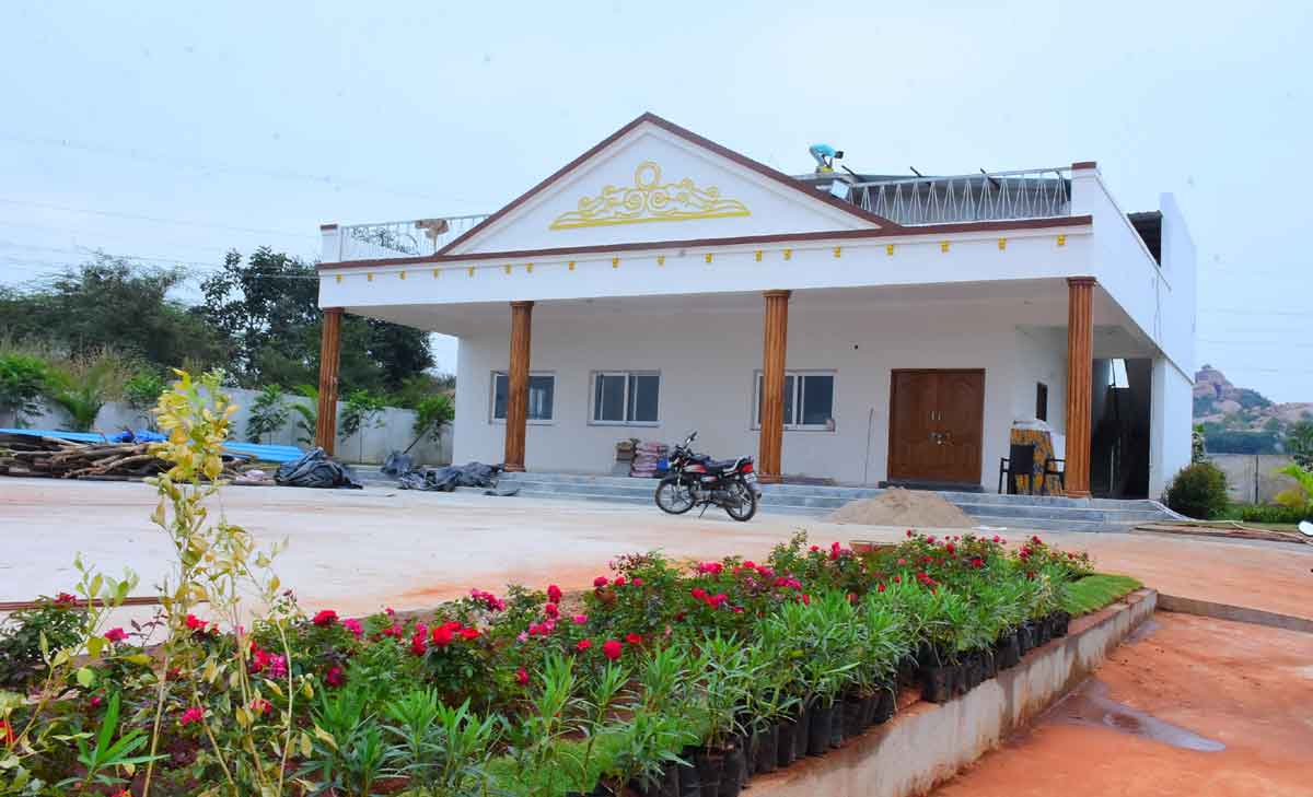 సమున్నతంగా తెలంగాణ  సౌధం