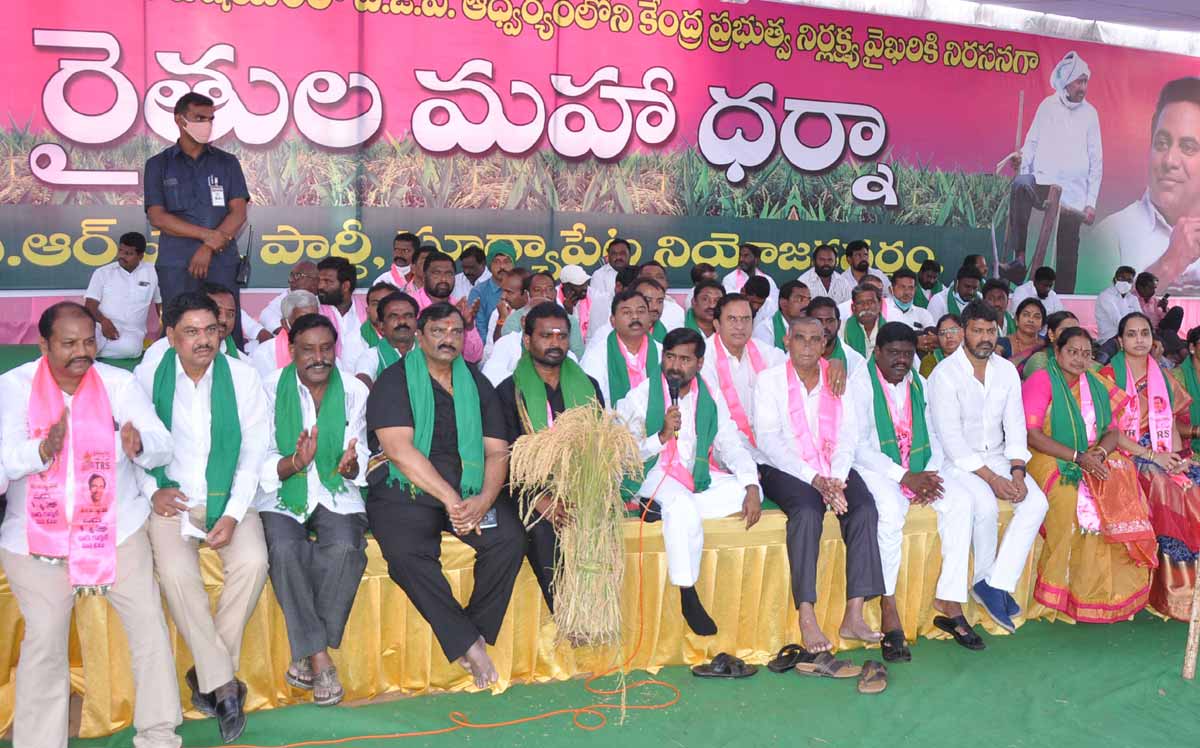 బీజేపీవీ ముమ్మాటికీ క్షుద్ర రాజకీయాలే