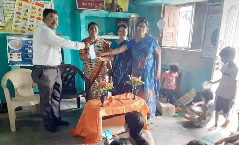 చట్టాలపై అవగాహన పెంచుకోవాలి