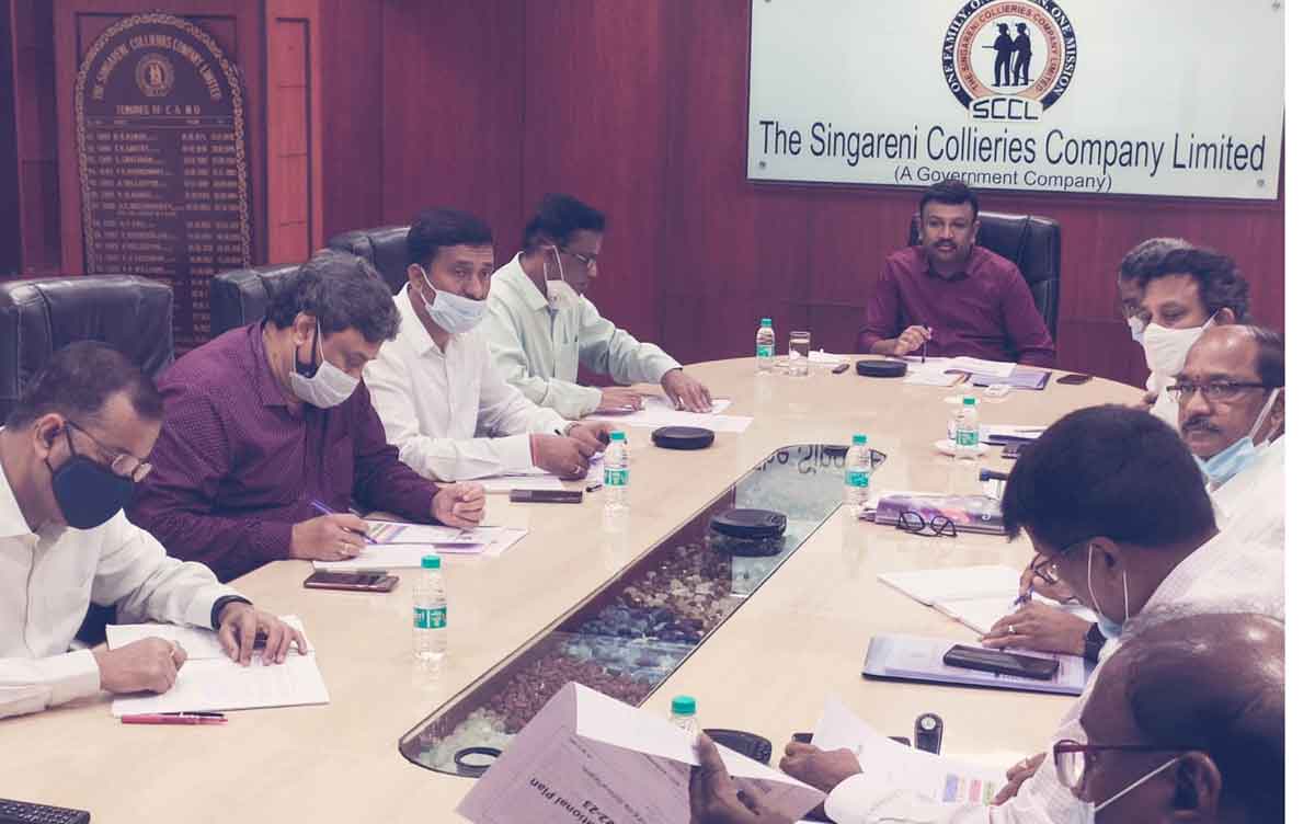 కొత్త గనులు ప్రారంభిస్తేనే ఉత్పత్తి లక్ష్య సాధన