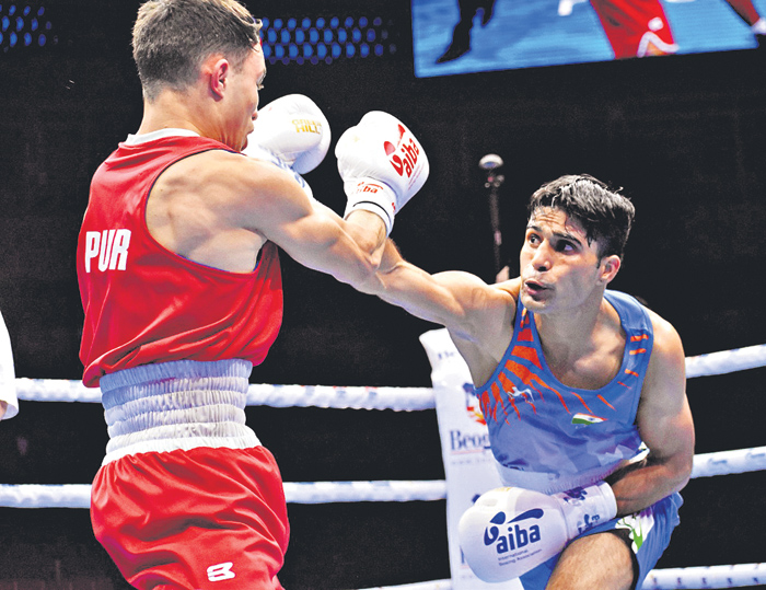 క్వార్టర్స్‌లో ఆకాశ్‌, నరేందర్‌