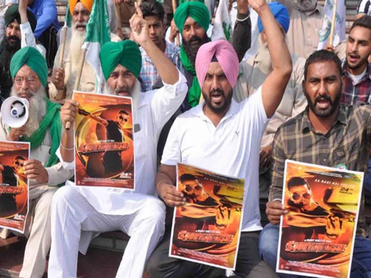 Akshay Kumar: అక్ష‌య్ కుమార్‌పై మండిప‌డుతున్న‌ పంజాబ్ రైతులు